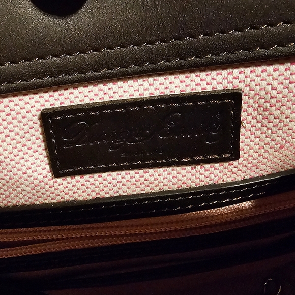 Dooney & Bourke Croc Embossed Learher Janine Handbag strap EUC - Picture 13 of 16